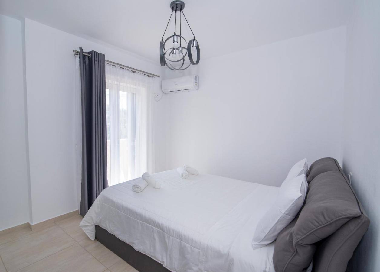 Mary'S Luxury Apartment Elaia. Лакония Экстерьер фото